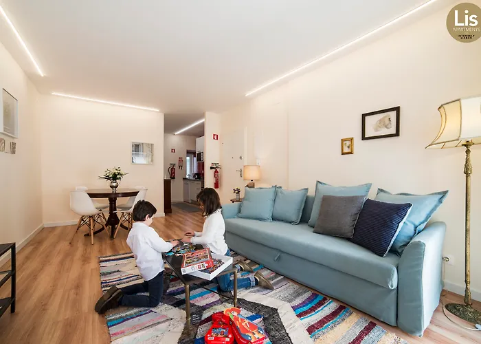 Lis Apartments